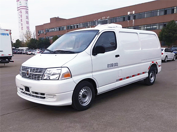 福田圖雅諾面包冷藏車(chē)