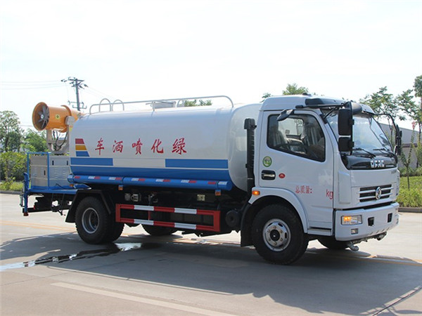 東風多利卡D7霧炮車