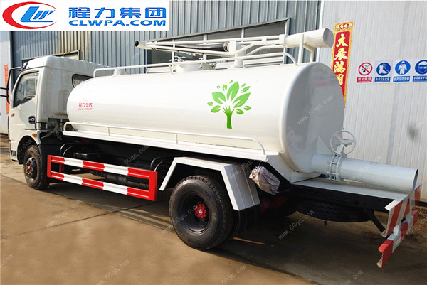 東風多利卡8方吸糞車