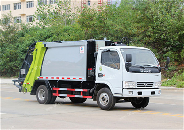 東風(fēng)小多利卡壓縮垃圾車