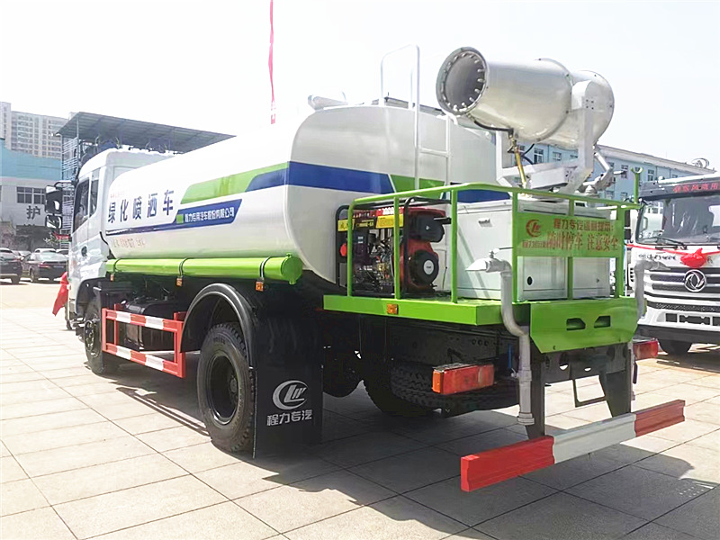 國六東風(fēng)商用12噸灑水車帶霧炮