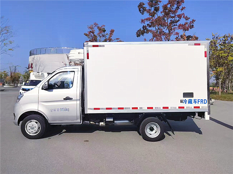 長(zhǎng)安跨越X1后雙輪冷藏車(chē) 長(zhǎng)安跨越X1后雙輪冷藏車(chē)