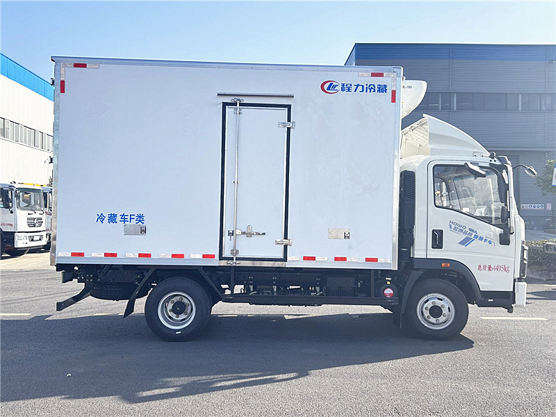 重汽豪沃統(tǒng)帥寬體冷藏車(chē) 重汽豪沃統(tǒng)帥寬體冷藏車(chē)