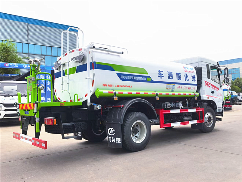 東風新款專底D3灑水車