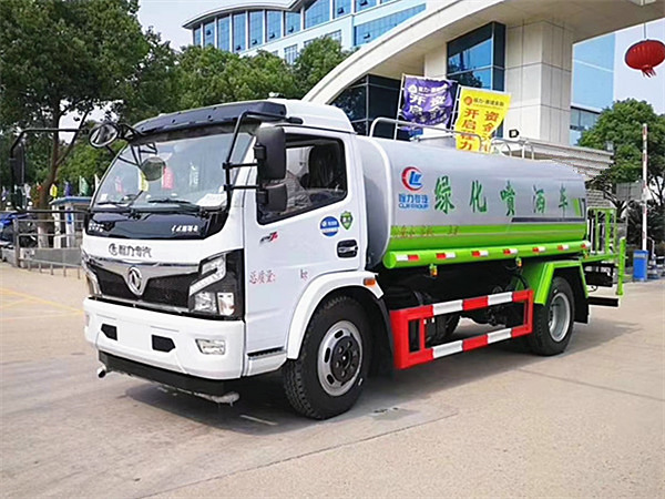 東風福瑞卡9噸灑水車