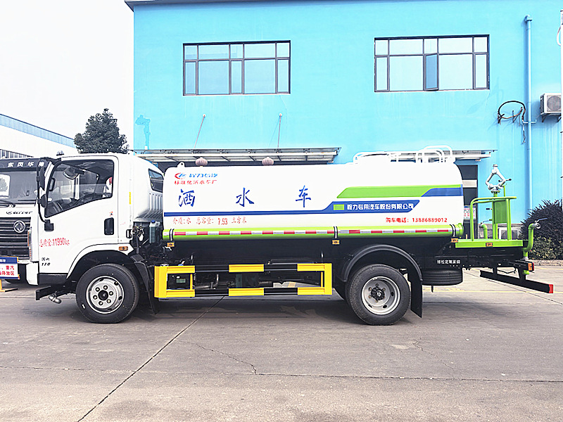 霧炮車(chē)、灑水車(chē)、沖洗車(chē)齊上陣，多開(kāi)啟全域消殺模式